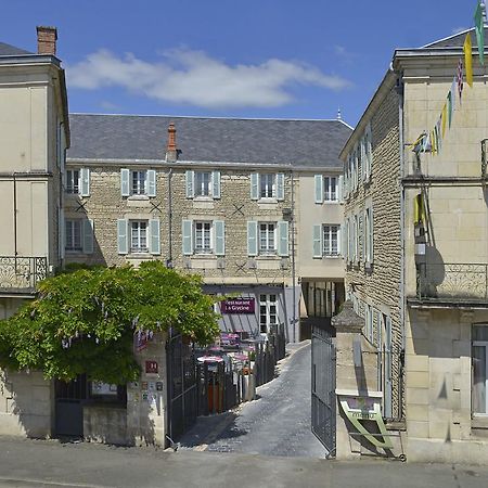 Logis Hotel-Restaurant Le Fontarabie Fontenay-le-Comte Εξωτερικό φωτογραφία