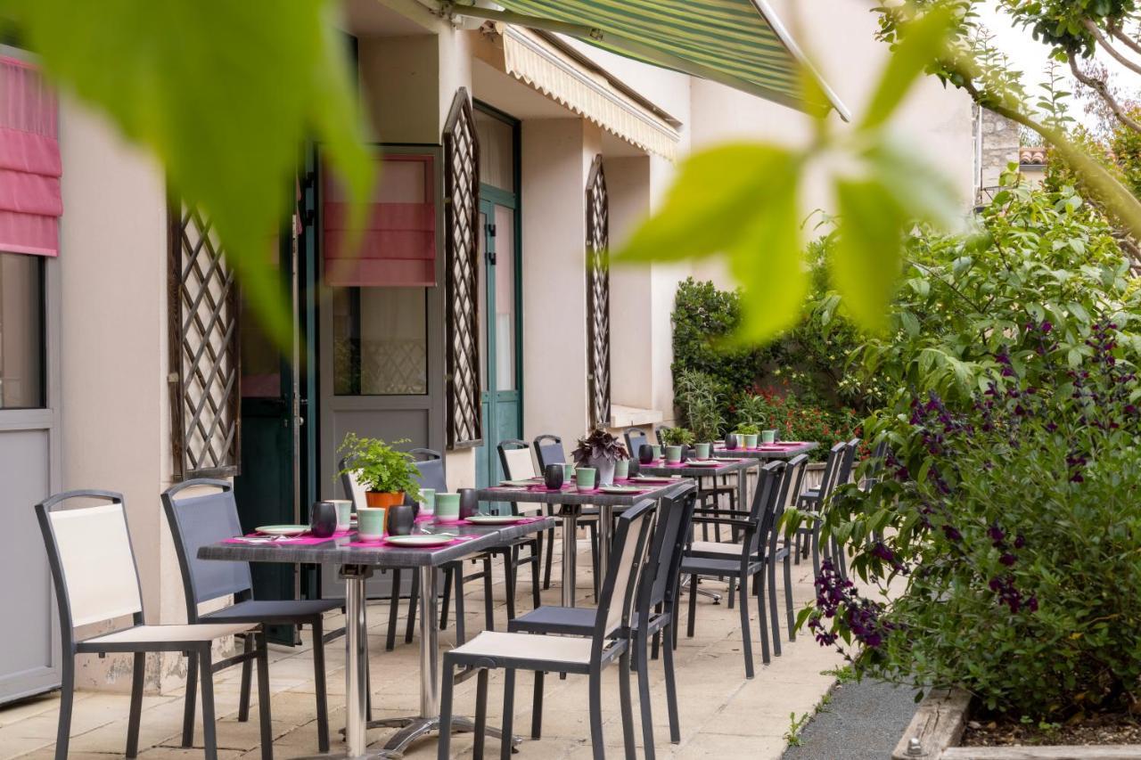 Logis Hotel-Restaurant Le Fontarabie Fontenay-le-Comte Εξωτερικό φωτογραφία
