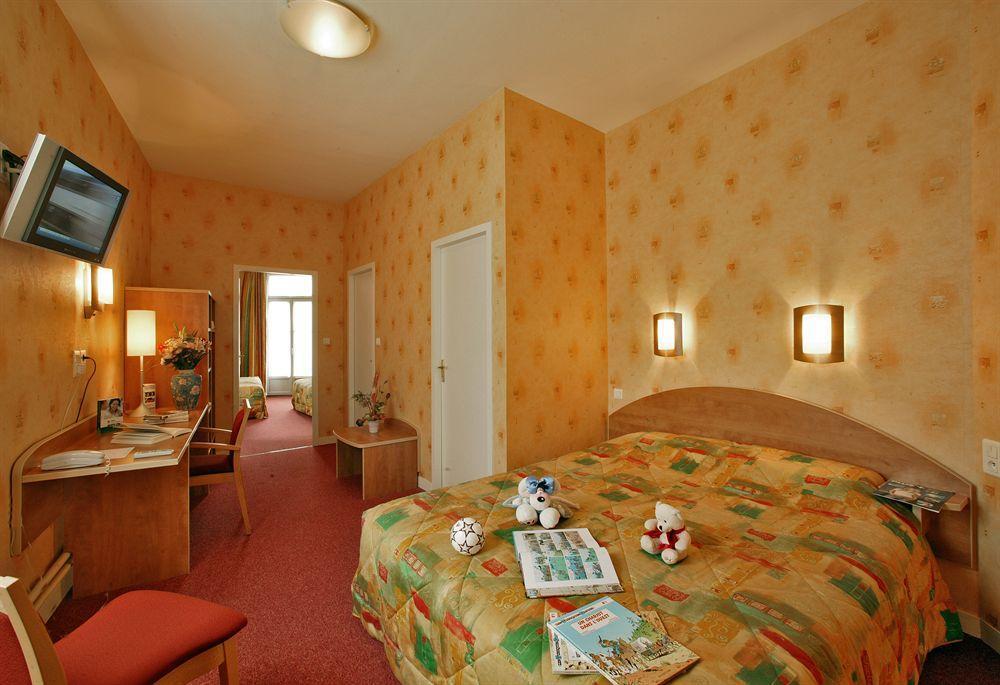 Logis Hotel-Restaurant Le Fontarabie Fontenay-le-Comte Εξωτερικό φωτογραφία