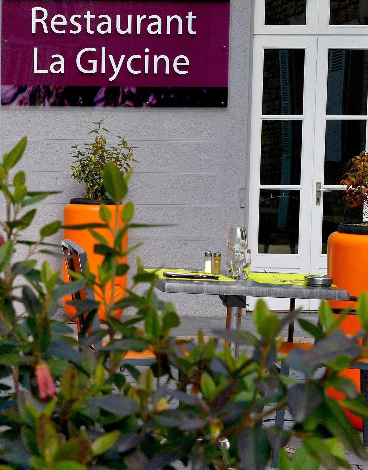 Logis Hotel-Restaurant Le Fontarabie Fontenay-le-Comte Εξωτερικό φωτογραφία
